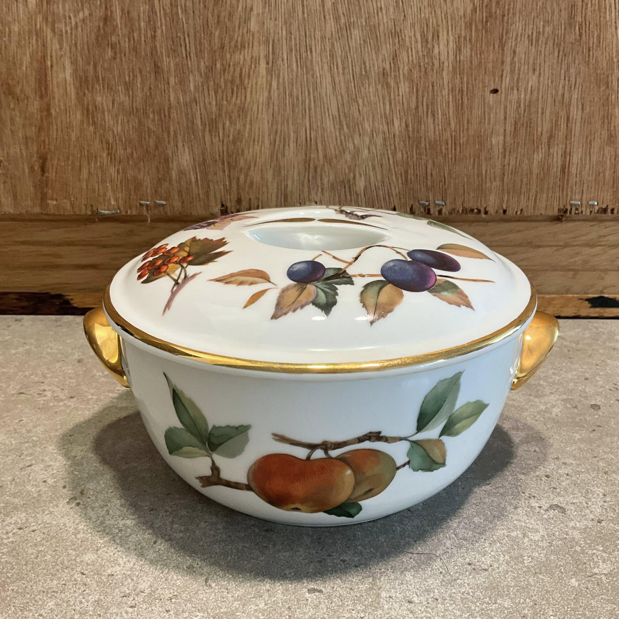 ヴィンテージ ロイヤルウースター 耐火蓋付きキャセロール フルーツ柄