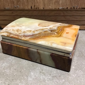 Vintage Onyx jewellery or trinket box home decor