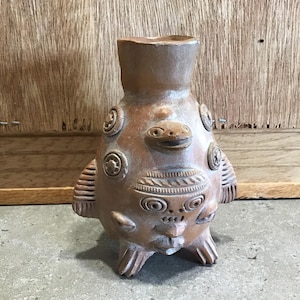 Figura precolombiana Statua in argilla Maya Azteca Figurina Inca Antica effigie