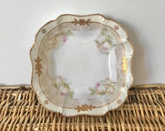 ロイヤルドルトン 手描きキャビネットプレート「ローズ」 C.ハートのサイン入り ロイヤルドルトン 手描きキャビネットプレート「ローズ」 C.ハートの