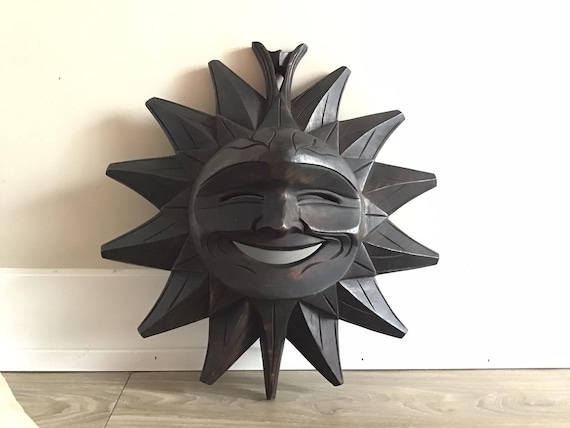 インテリア小物 微笑む太陽 木彫りフェイス 壁掛けインテリア