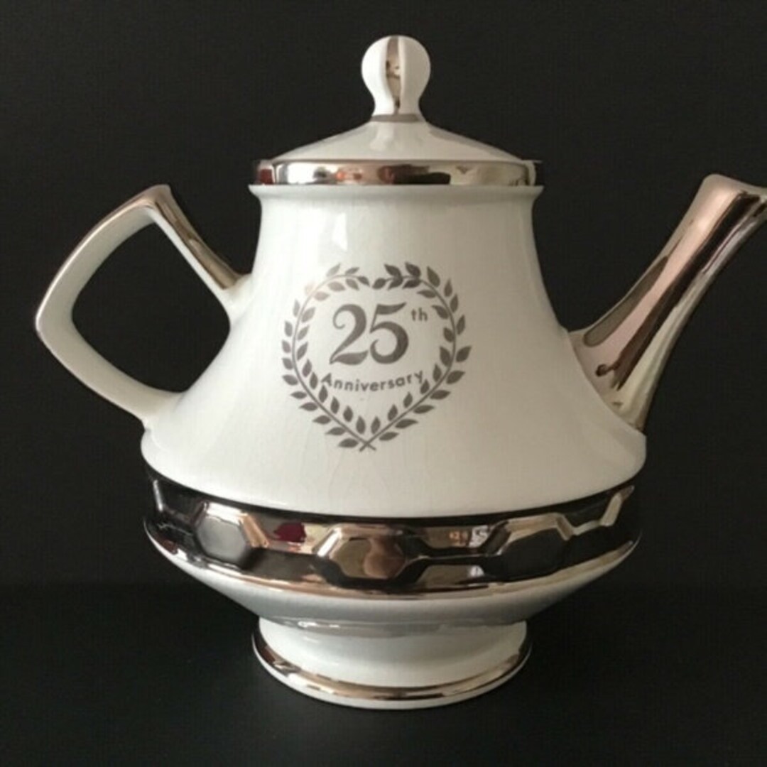 Vintage Gibsons Teapot Ivory, Angels, Cherubs, 25th Anniversary, Made