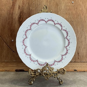 Vintage JLMENAU Dinner plate, German Democratic Republic 10.2&quot; by Graf Von Henneberg