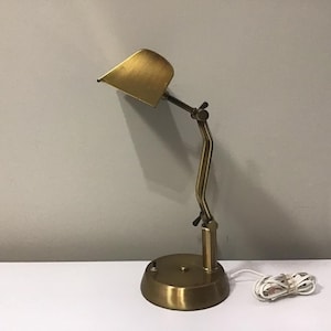 Vintage BRASS Desk/Banker Style Lamp with Adjustable Lampshade.