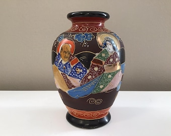 Antique Satsuma Moriage Vase: Hand-Painted Gold Gilded Porcelain