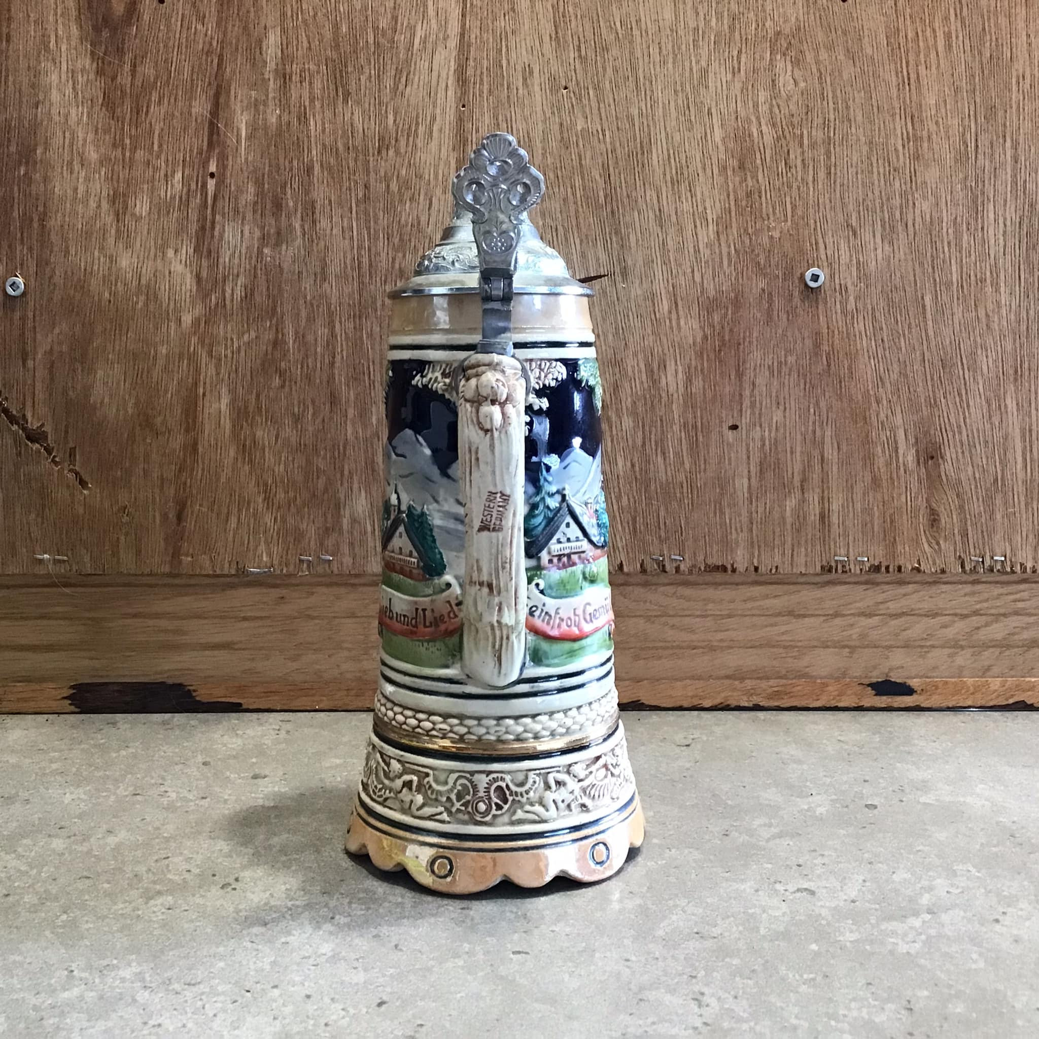 ヴィンテージ ドイツ ビールジョッキ 蓋付き カバー付きカップ 装飾