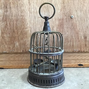 Vintage-Vogelkäfig aus massivem Messing mit Vogel, Schaukel und Futternäpfen – funktionelles Dekor aus Messing, 20,3 cm