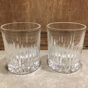 2 Vintage Clear Whisky Glasses or Cocktail Glasses, Barware Set