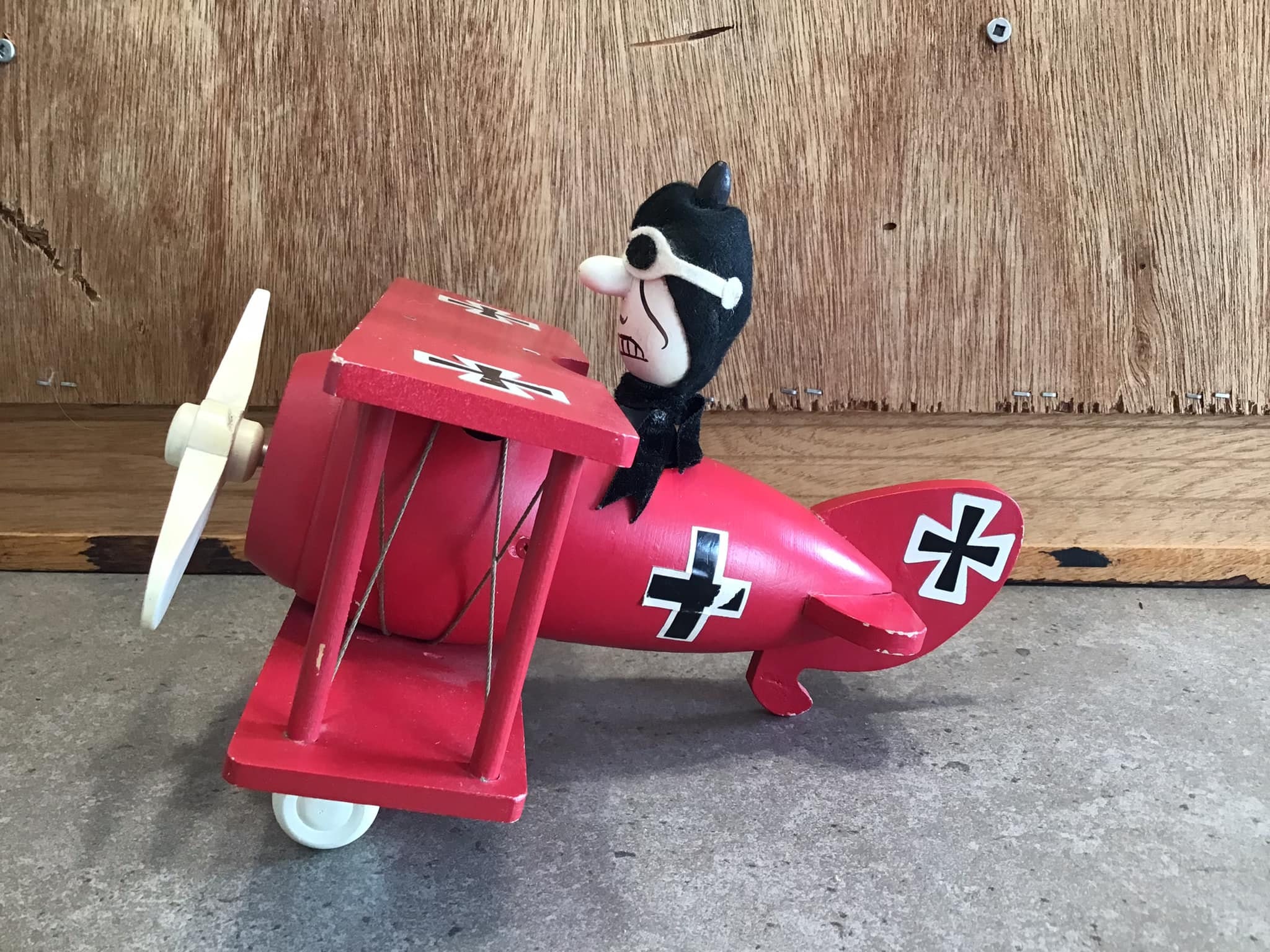 Vintage Snoopy Red Baron Wooden Music Box Peanuts Bi-plane Vintage Snoopy Red Baron Wooden Music Box Peanuts Bi-plane