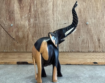 大きな象のチーク材の手彫りの木製テーブル動物フィギュアアフリカの