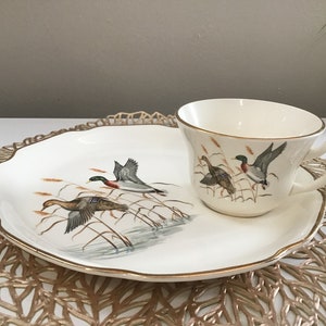 Vintage Wild Birds Teetasse und Teller-Set: Georgian China, 22 Kt Gold