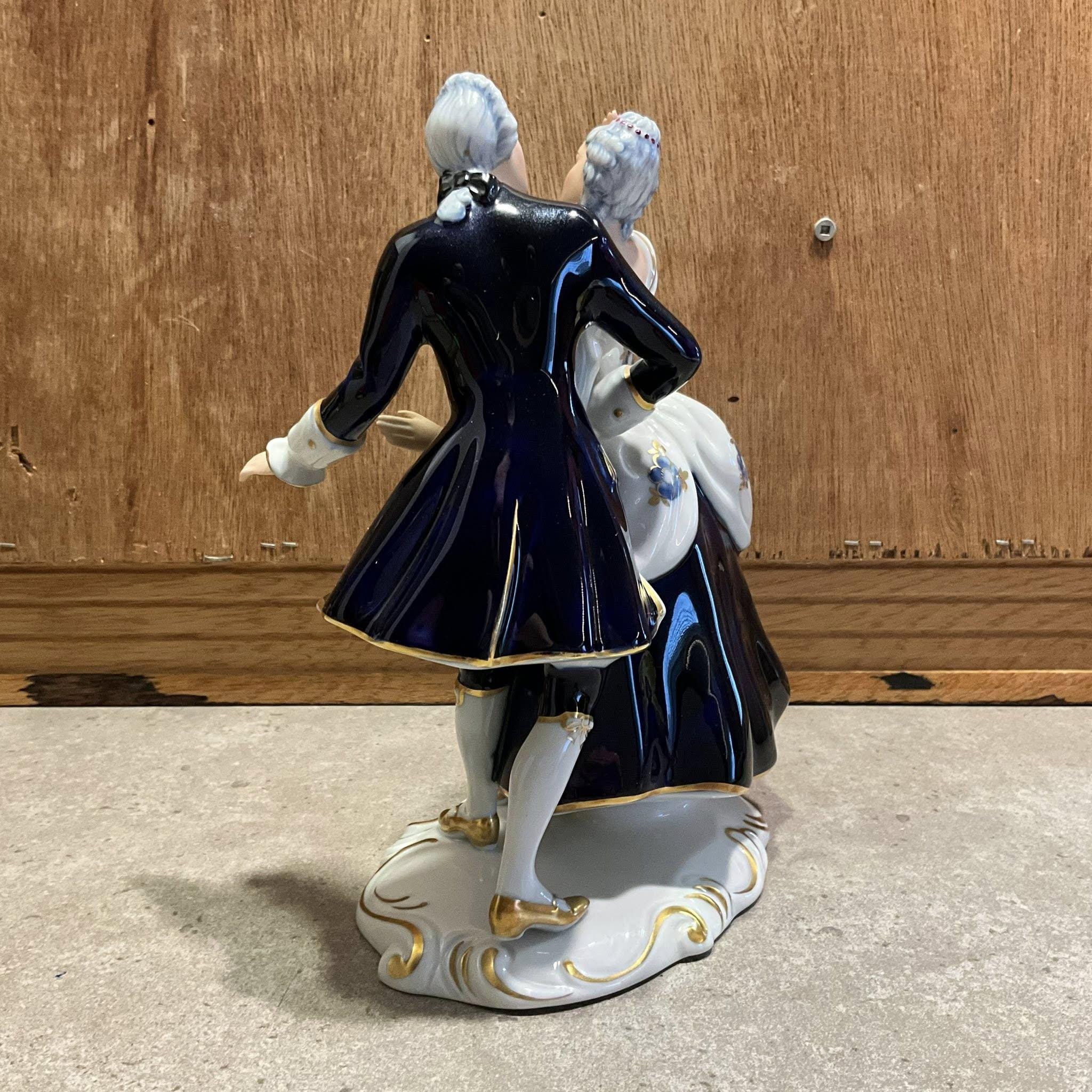 Royal Dux, Bohemia Porcelain, Courting Couple Figurine, Colonial