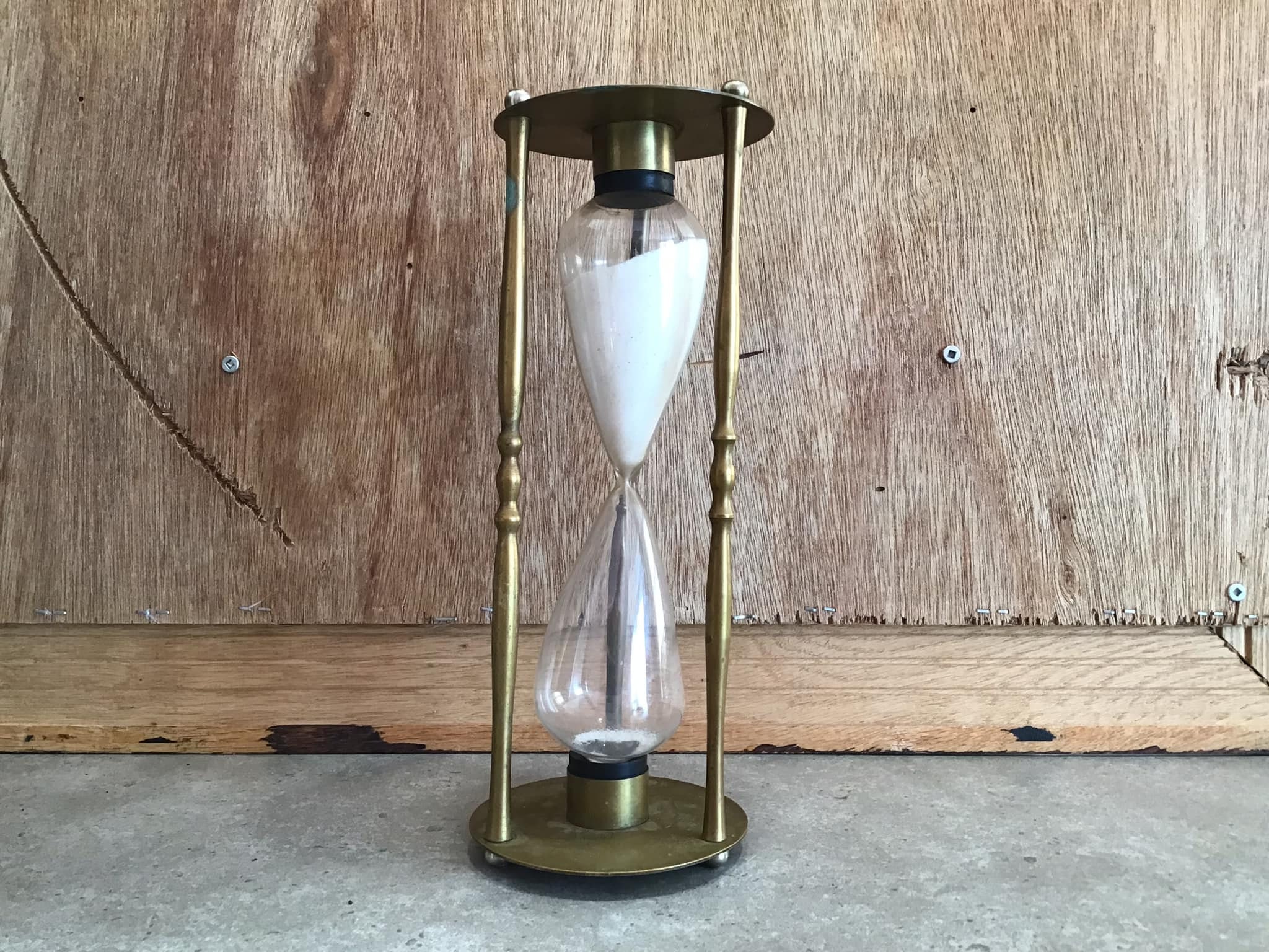 Large hourglass for sale deals