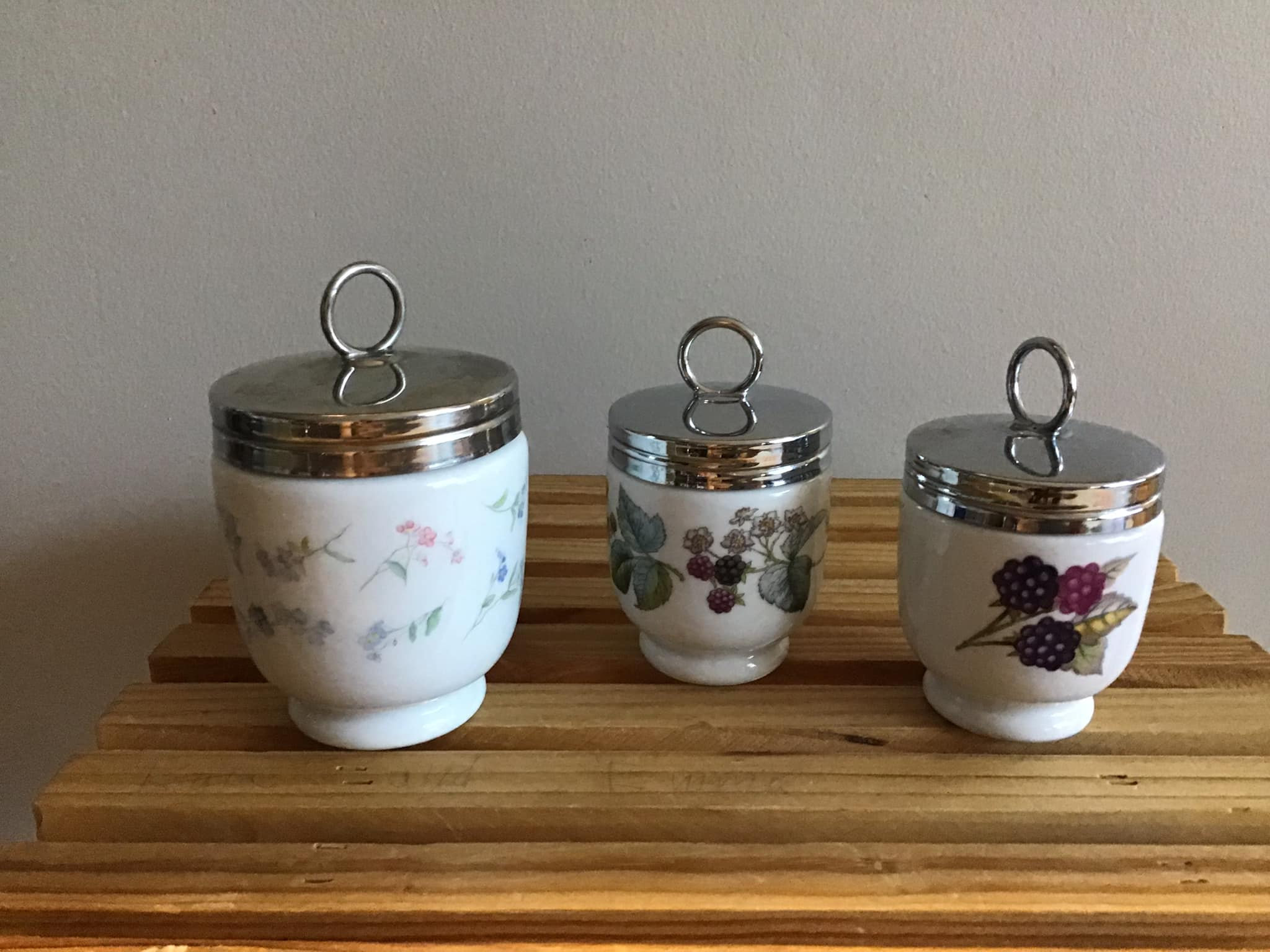 ヴィンテージ ロイヤルウースター エッグコドラー 3個セット 磁器、卵