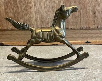 ヴィンテージの真鍮製ロッキングホース - 乗馬装飾置物 - Etsy 日本 ヴィンテージの真鍮製ロッキングホース - 乗馬装飾置物 - Etsy 日本