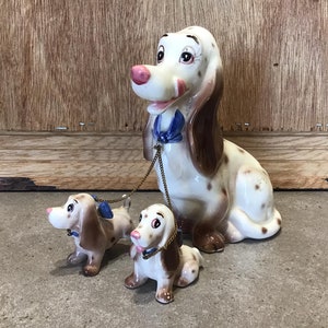 Basset Hound Mother dog with two puppies Figurines