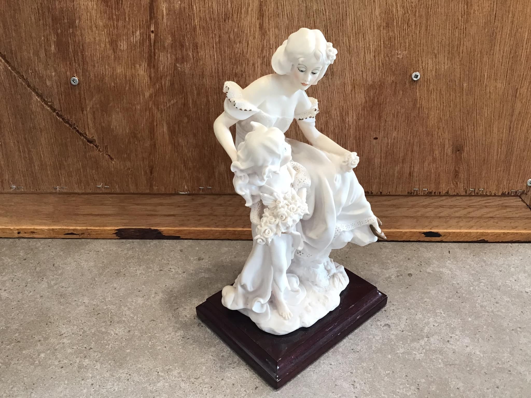 Vintage Giuseppe Armani Figurine: Lady With Girl, Bisque Porcelain