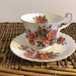 Vintage Royal Albert Centennial Rose Teacup and Saucer, Royal Albert Tea Cup and Saucer Bone China Vintage Rose Pattern
