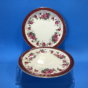 2 England Barker Bros Royal Tudor Ware Plates &quot;Rose Garland&quot;
