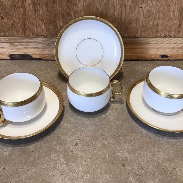 vintage Royal Bayreuth Bavière Allemagne Tasse à thé et soucoupe blanc avec or