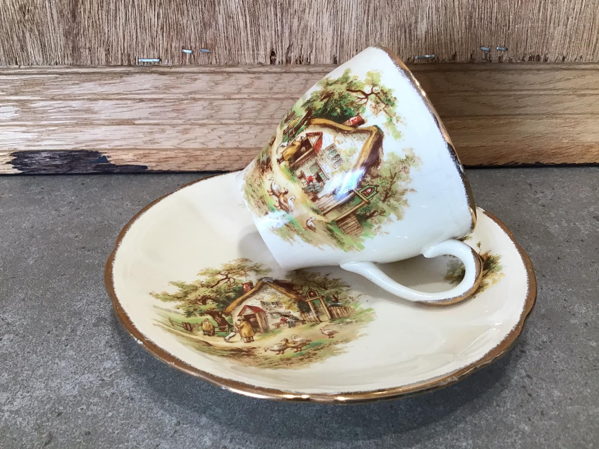 ヴィンテージ アルフレッド ミーキン ティーカップ＆ソーサー