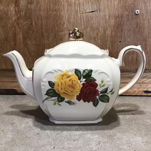 Vintage SADLER Teapot Pink-and Yellow-Collectable Cubed Yellow Rose Sadler Teapot England