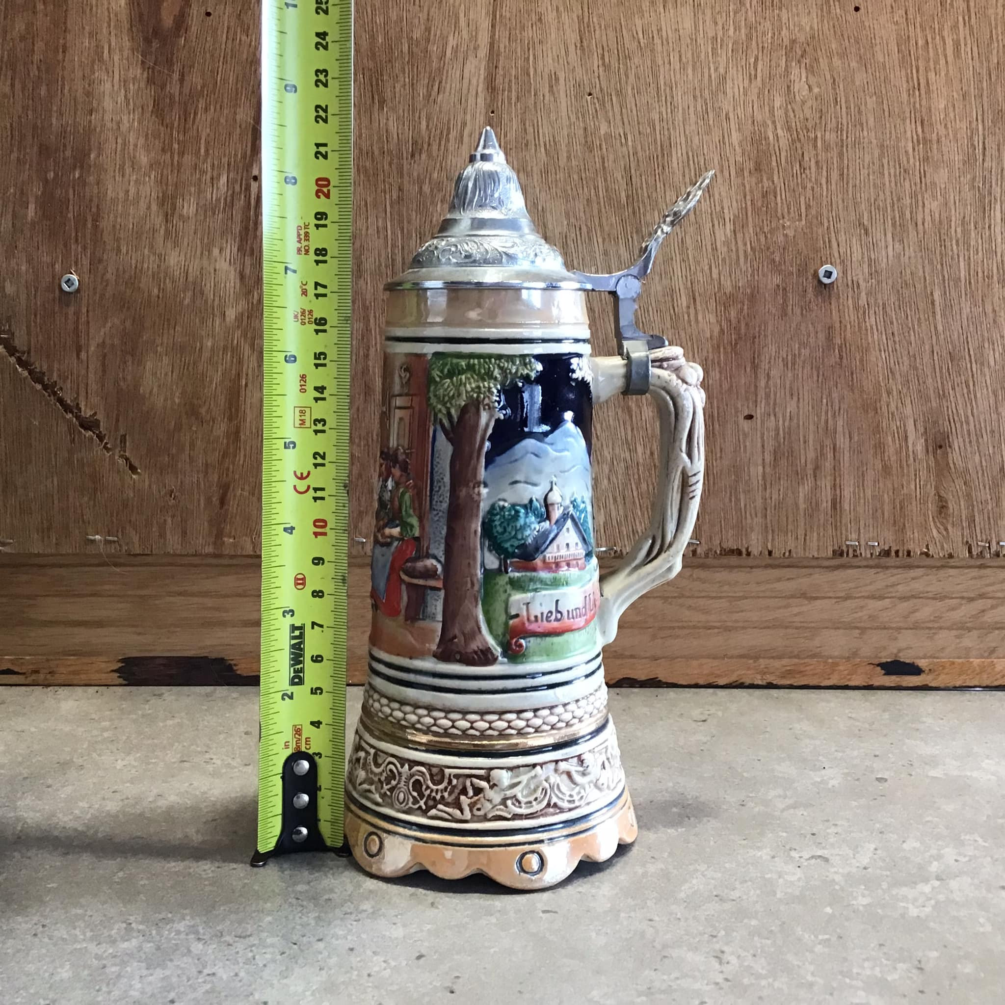 ヴィンテージ ドイツ ビールジョッキ 蓋付き カバー付きカップ 装飾