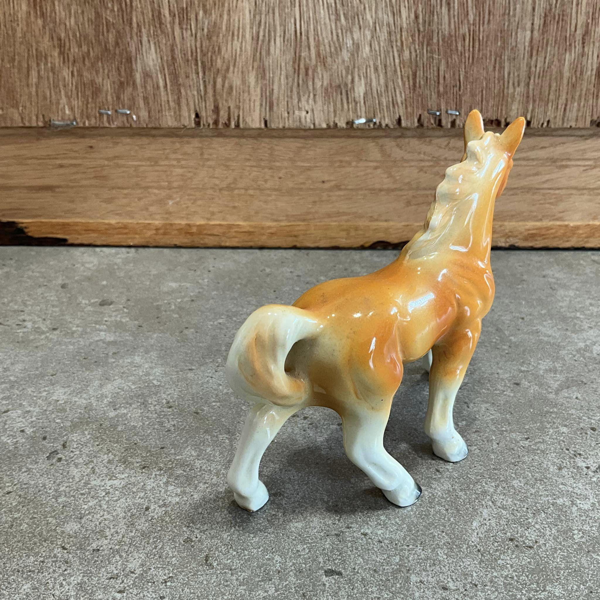 ヴィンテージ陶器製馬の置物、コレクター向け馬の彫刻、日本製 - Etsy 日本