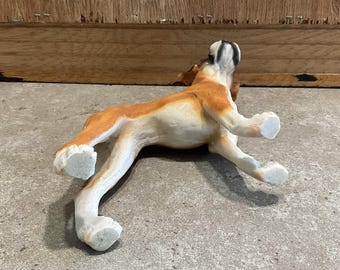 リアルな茶色のボクサー犬の置物：樹脂製のペットオーナメント - Etsy 日本
