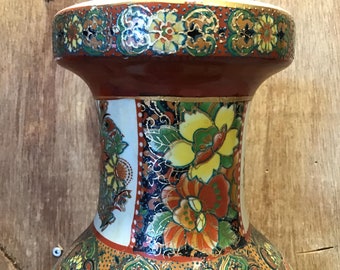 収集価値のある中国の花瓶、多色薩摩様式の磁器の花瓶の東洋の花瓶