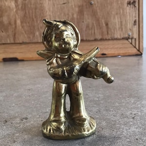 Vintage Hummel Brass Figurine, Brass Sculpture Desk paper weight of The Fiddler Girl made from Weighted Brass In Canada 1960&#39;s