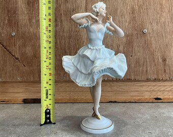ヴィンテージ Unterweißbach 磁器バレリーナ置物、ドイツ製 - Etsy 日本