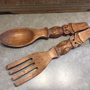 Vintage Carved Wood Fork And Spoon with Owls Handle 12 Inches - Wall Decor Retro Kitchen Wall Hanging