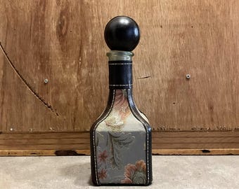 ライオンの紋章があしらわれたヴィンテージイタリアンレザーの