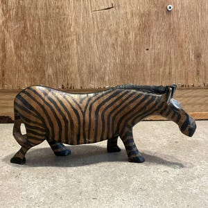 Solid Black Antelope Gazelle Original Kamba Tribe Table Art