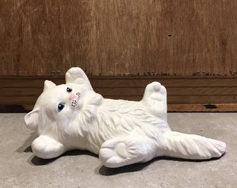 Vintage white cat figure, ceramic white cat, porcelain white cat, white cat blue eyes, cat lover gift, cat collectible, small vintage cat