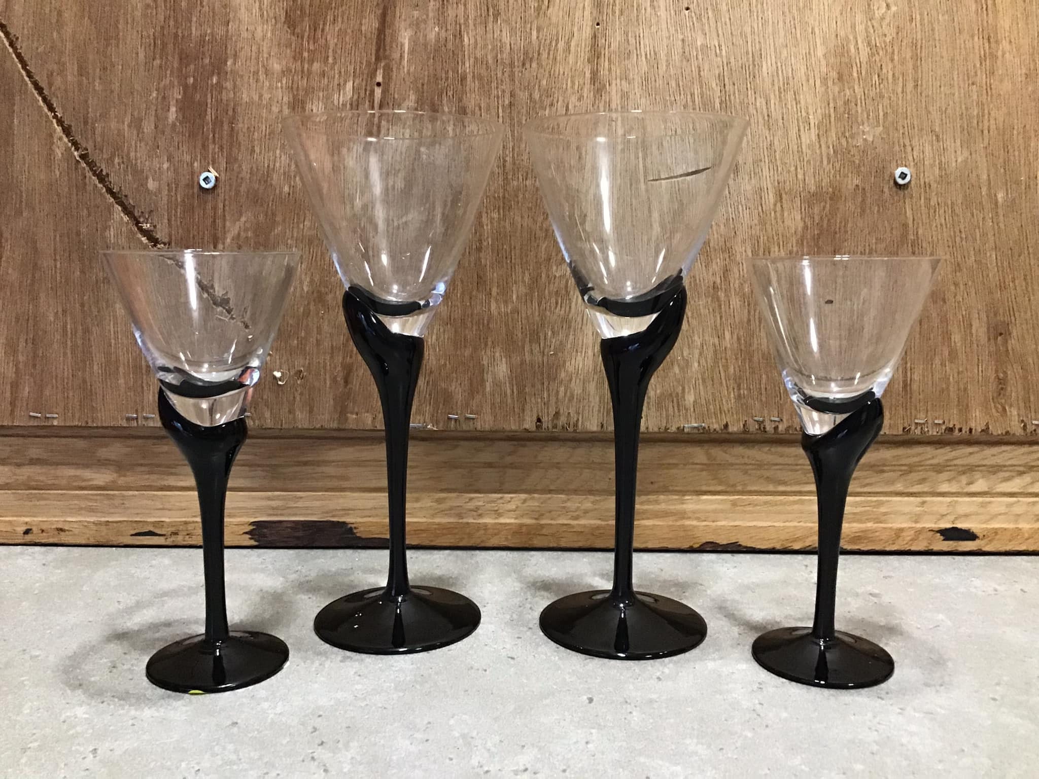4 MIKASA crystal crystal Vogue Onyx pattern TS201 Wine and Liquor 