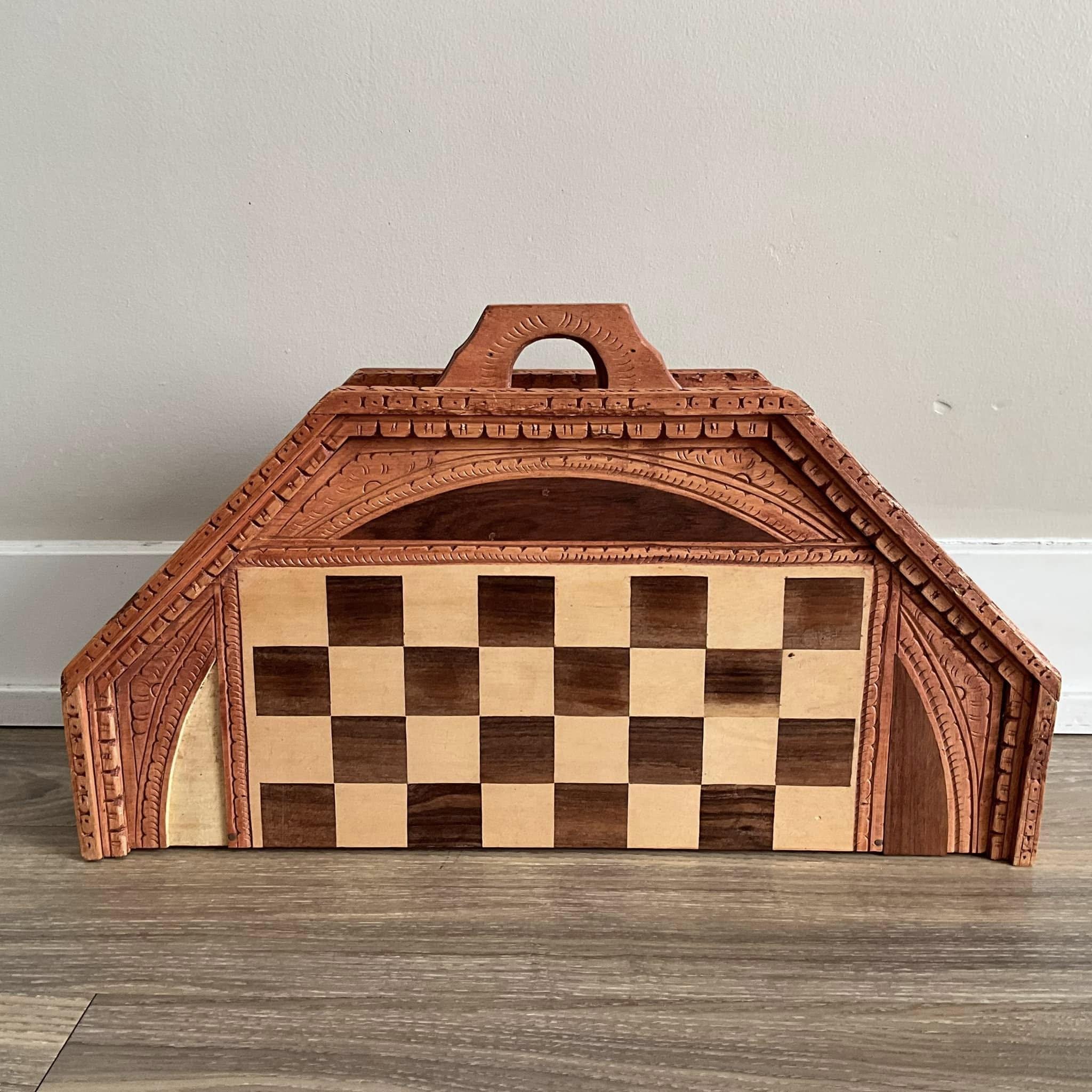 アンティークな手彫り木製チェスセット：脚付き八角形バリボード