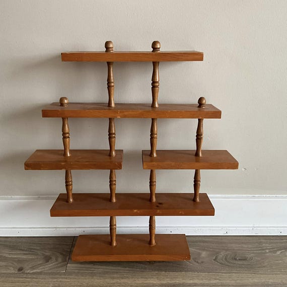 Vintage Wood Spindle Display Shelf: Mid Century Knick Knack Shelf