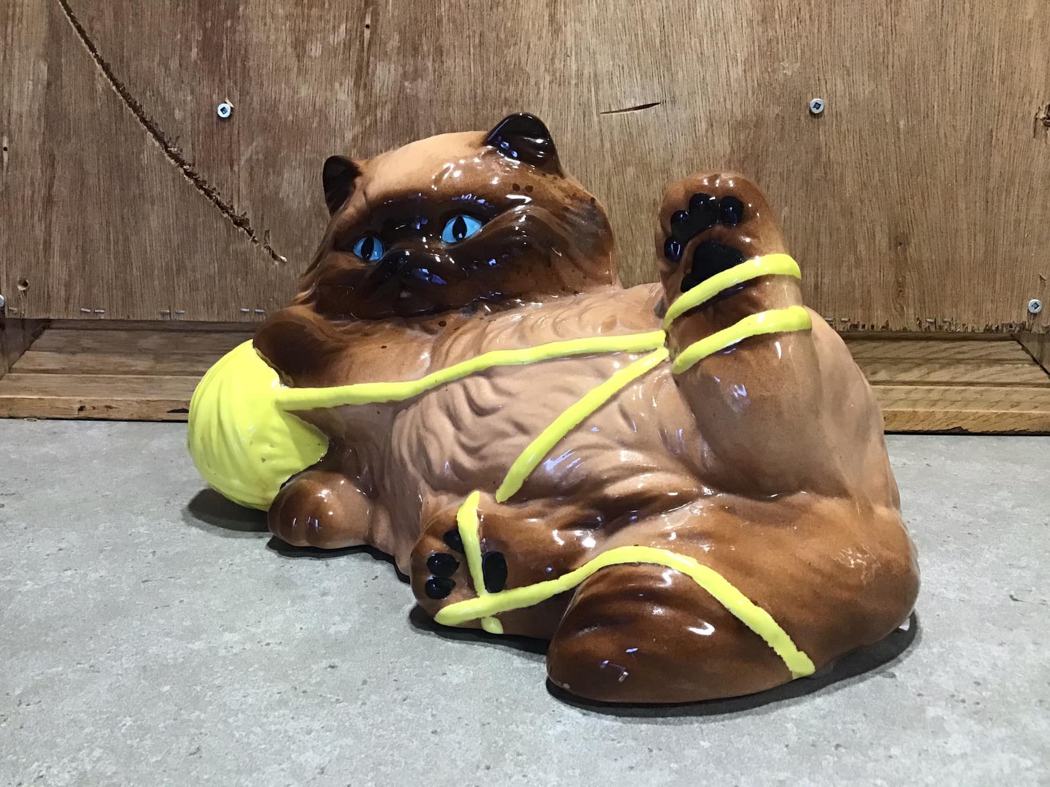 ペルシャ猫の像、大きな陶器の猫の置物、ヴィンテージのホーム