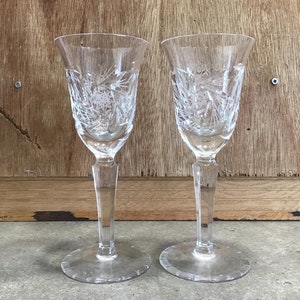 Pinwheel Crystal Wine Glasses Set of 2
