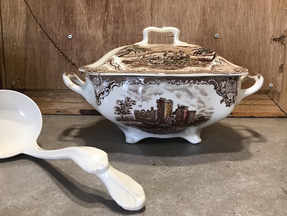 Johnson Brothers Old Britain Castles Brown Soup Tureen With
