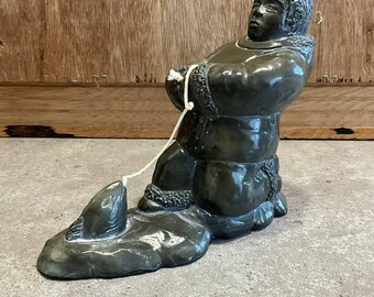 ヴィンテージ イヌイット ソープストーン クマの彫刻 – カナダ