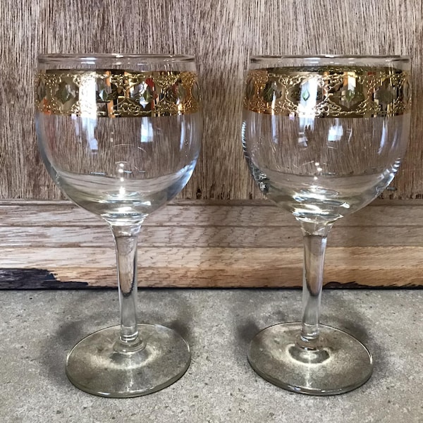 2 Wine Glass Set Valencia Culver • 1960s • Gothic Gold Filigree • Vintage Stemware • 2 Goblets • Vintage Barware • Mid Century Bar