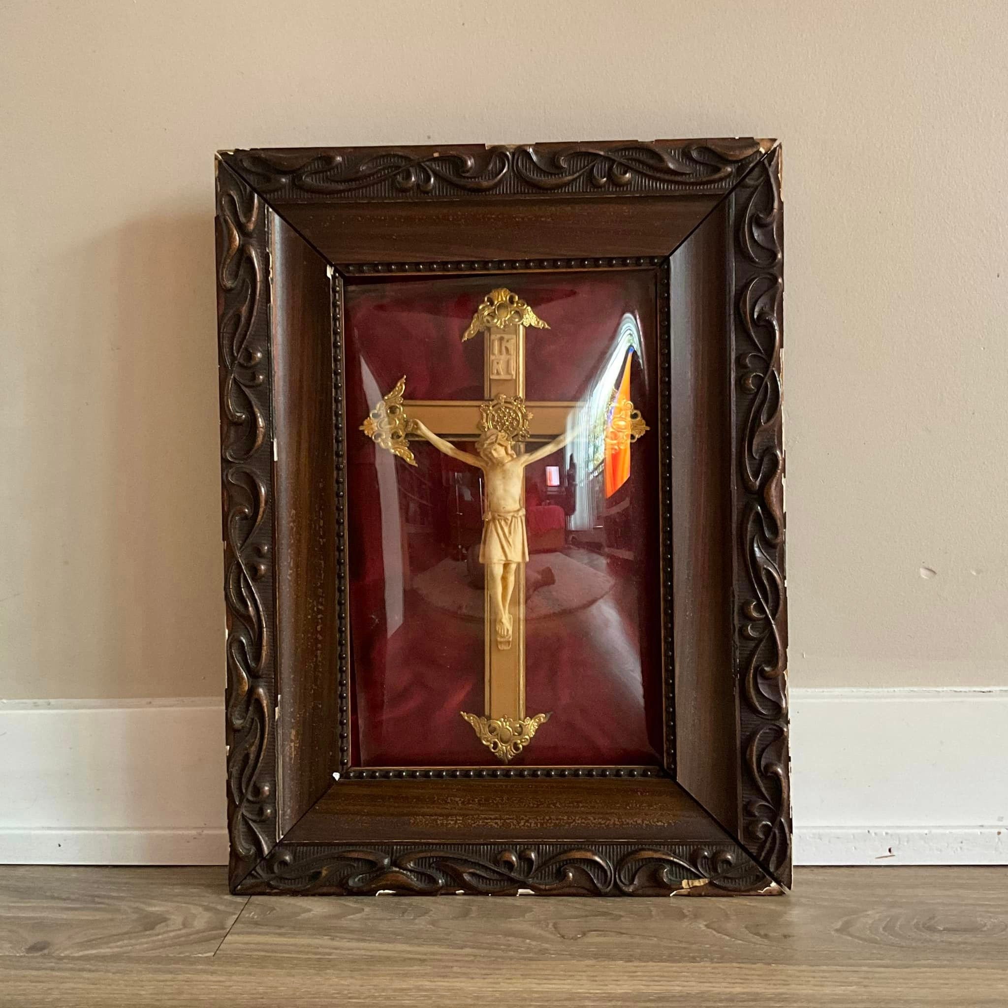 Vintage Crucifix in Bubble Glass - Etsy