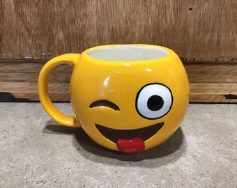 Funny Face Yellow Ceramic 3D Tea Coffee Mug