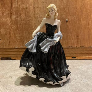Signed Royal Doulton Special Wishes HN 4749 Figurine - Pretty Ladies Black Dress - Blonde Lady Stole Neil Faulkner