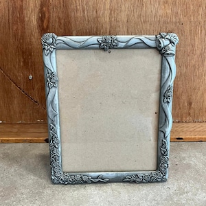 Vintage Photo Frame, Fine Pewter, Floral, Made in Taiwan