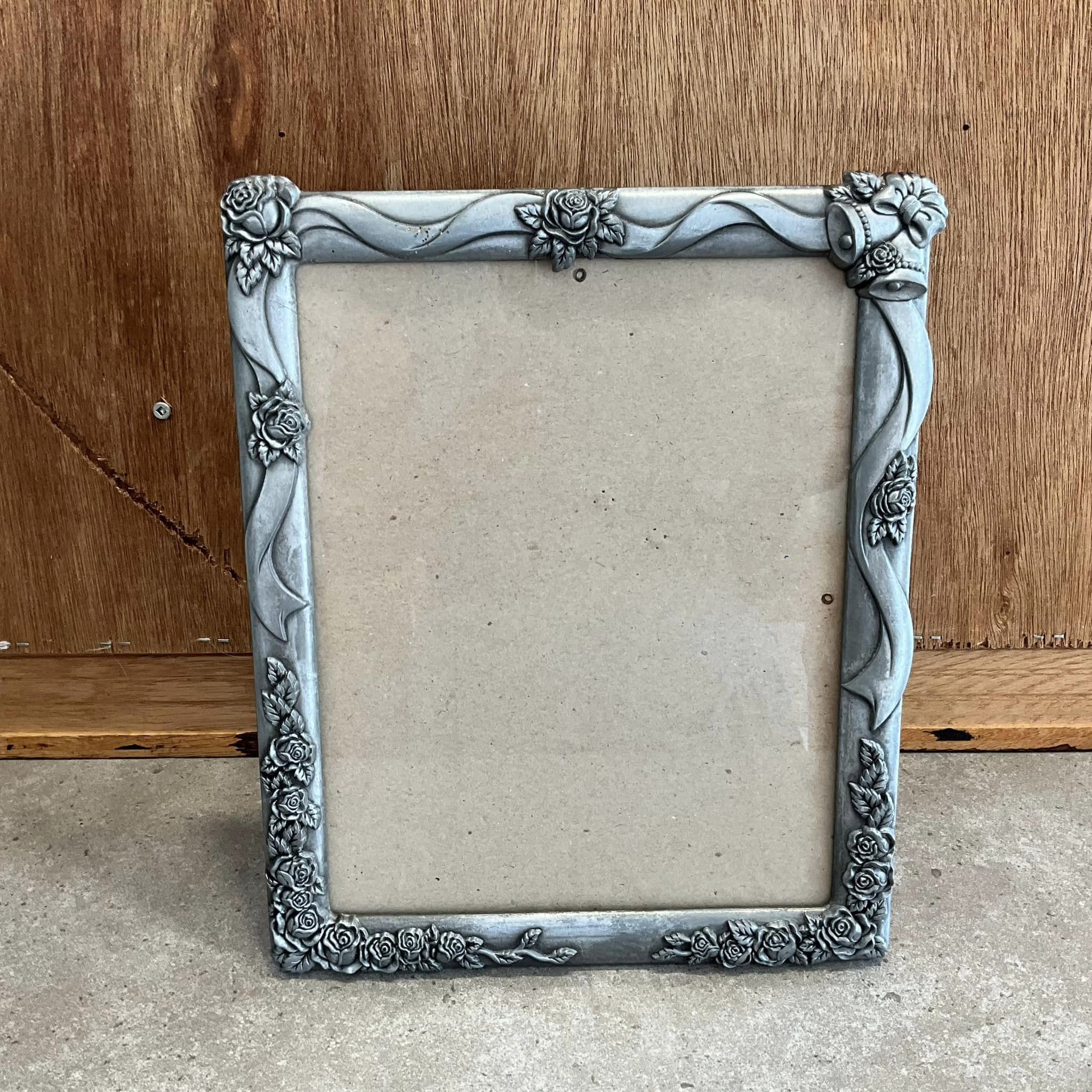 Vintage Photo Frame, Fine Pewter, Floral, Made in Taiwan
