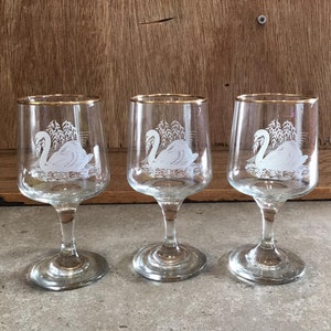 Set of 3 Vintage Sherry Glasses with Swans